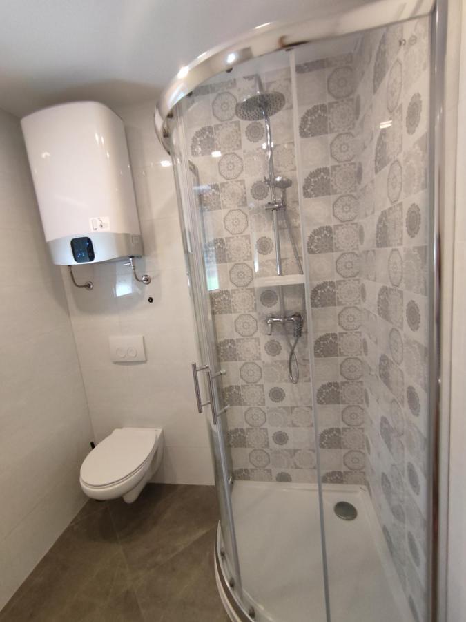 Ferienwohnung Rake Omiš Exterior foto